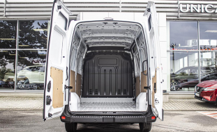 Nissan NV400