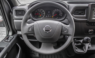 Nissan NV400