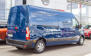 Nissan NV400