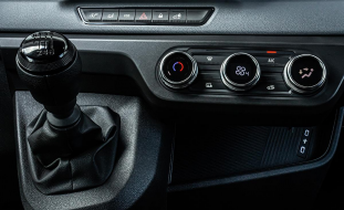 Nissan Interstar